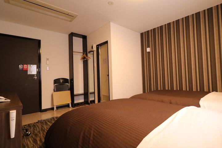 Room 30 of 112