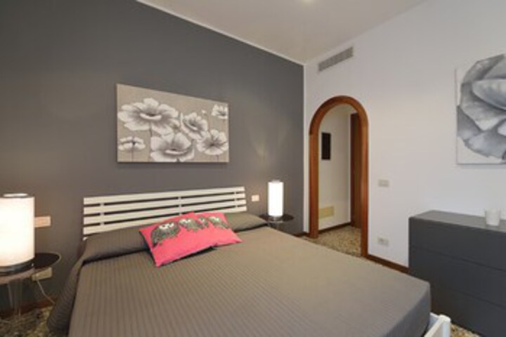 Room 35 of 37