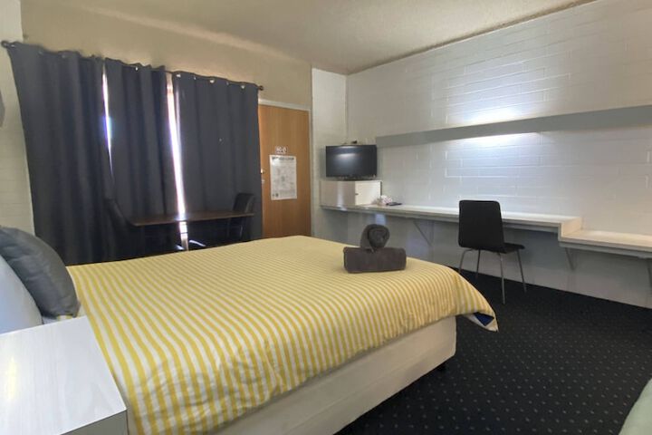 Room 20 of 39