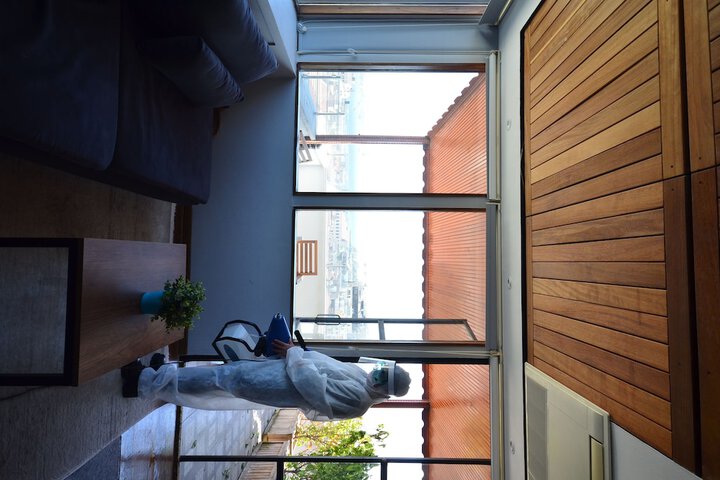 Room 25 of 40