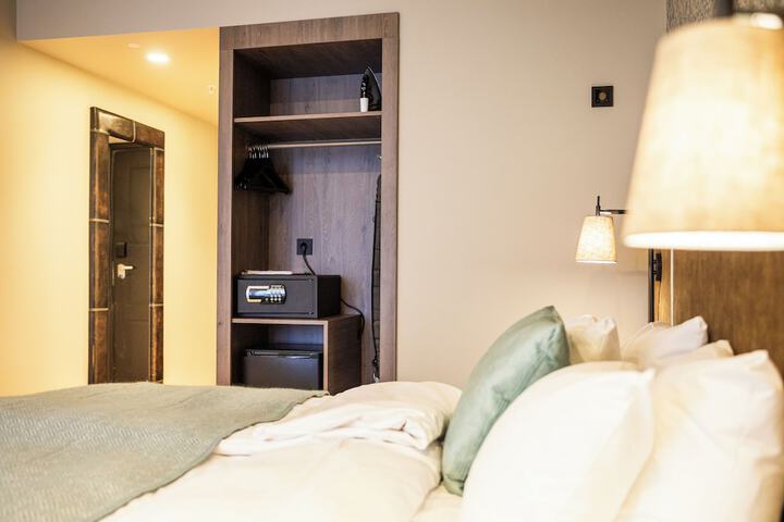 Room 21 of 123
