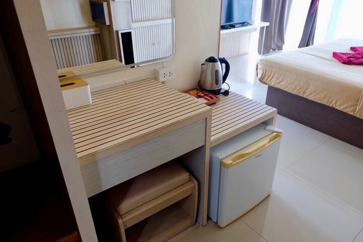 Room 12 of 53
