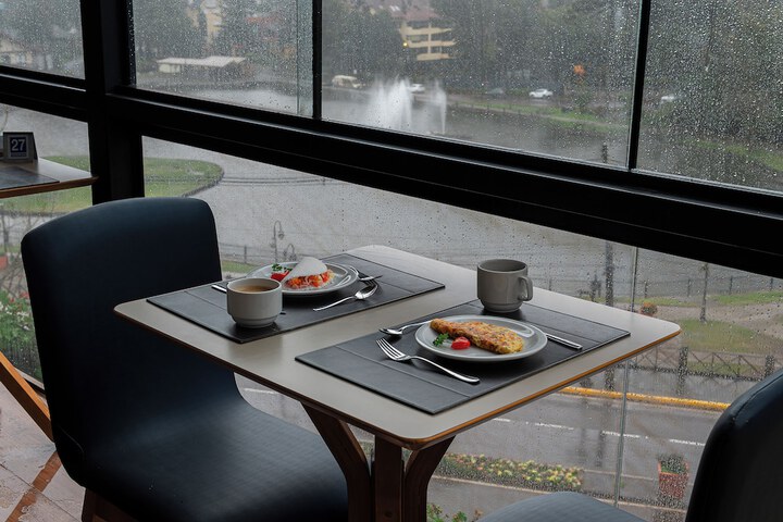 Breakfast/Coffee Service 47 of 51