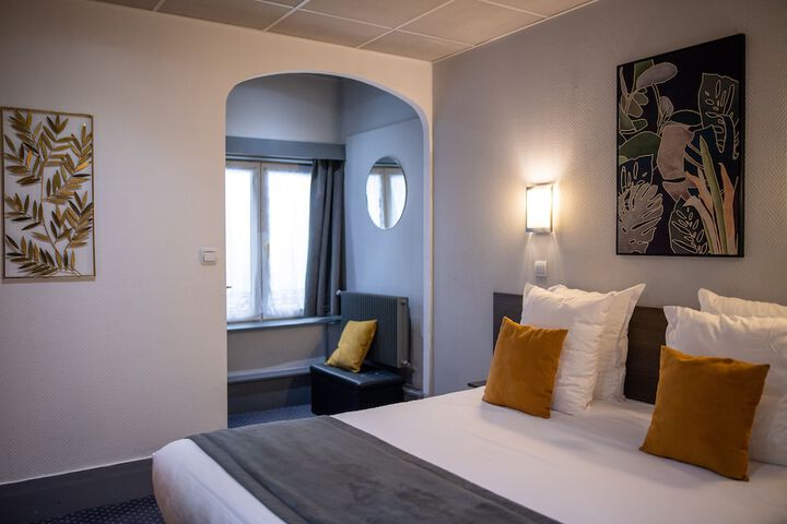 Room 14 of 31