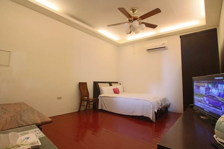 Room 51 of 115
