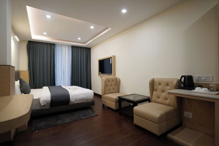 Room 15 of 49