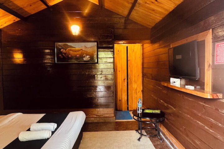 Room 7 of 61