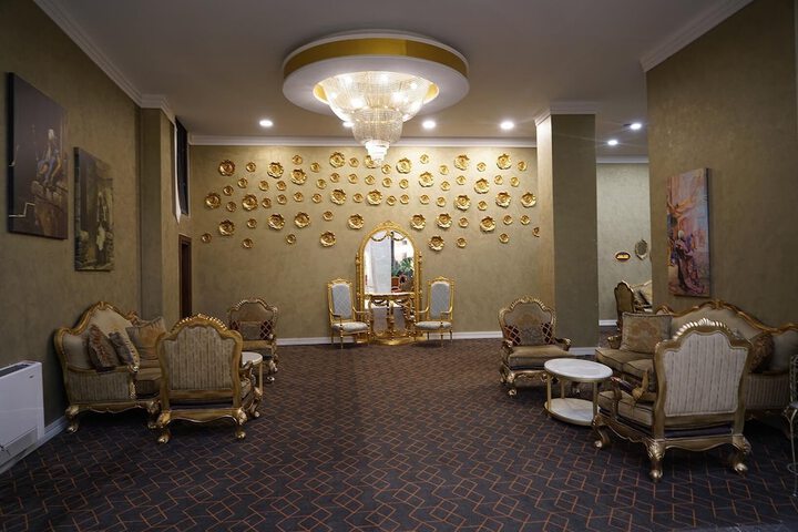 Ballroom/Hall 63 of 70