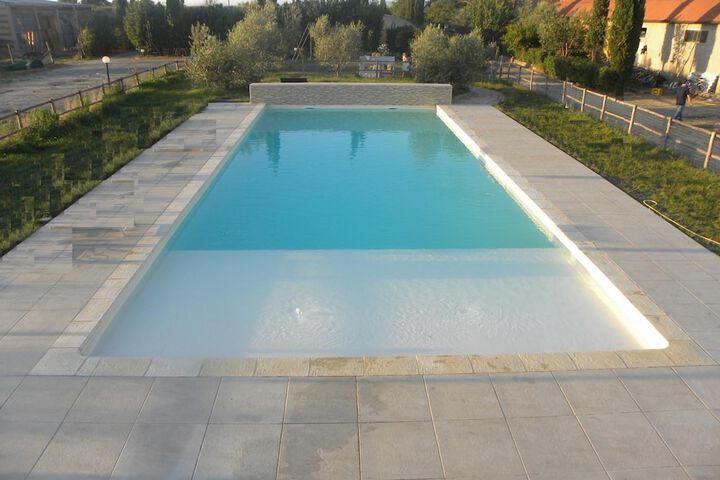 Hotel with Pool