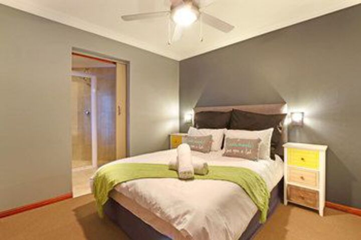 Room 6 of 23