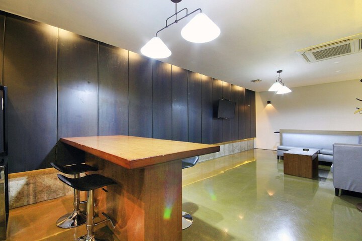 Room 16 of 47