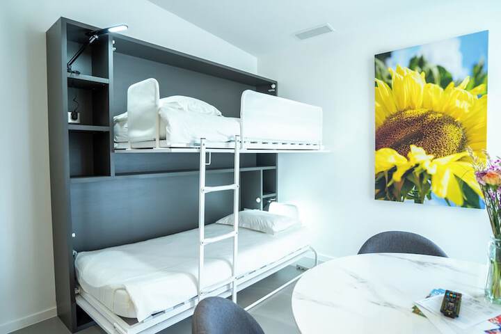 Room 12 of 35