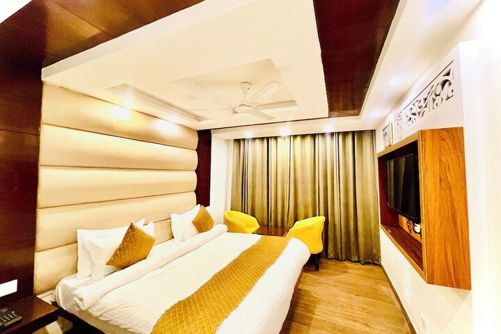Room 42 of 55