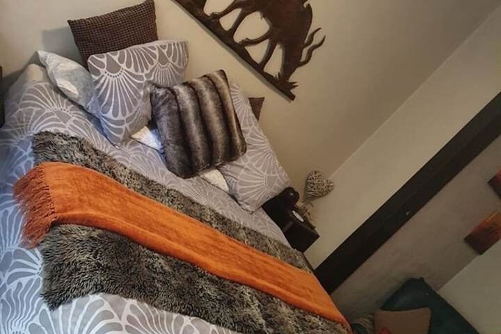 Room 4 of 50