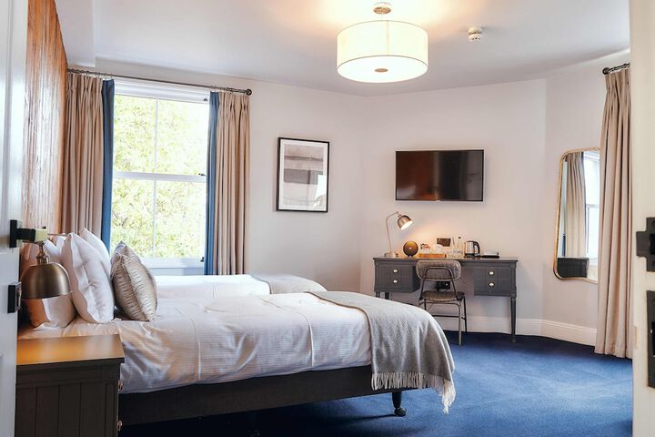 Room 2 of 78
