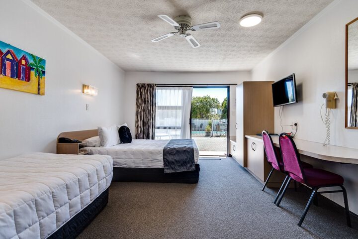 Room 17 of 48