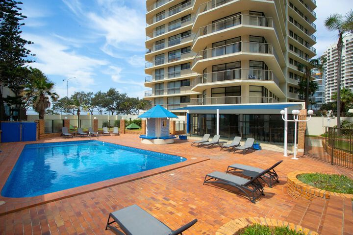 Sundeck 66 of 75