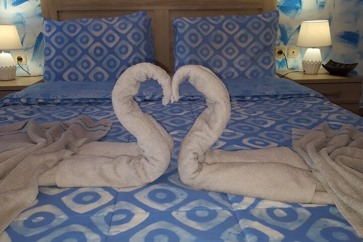 Room 2 of 48