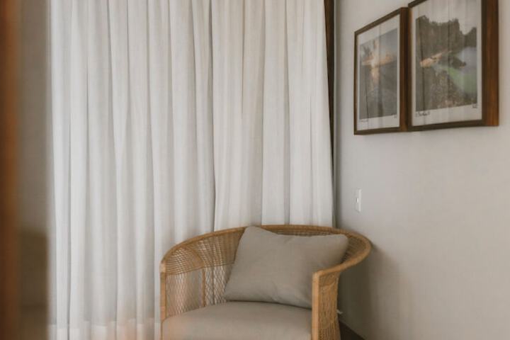 Room 27 of 268