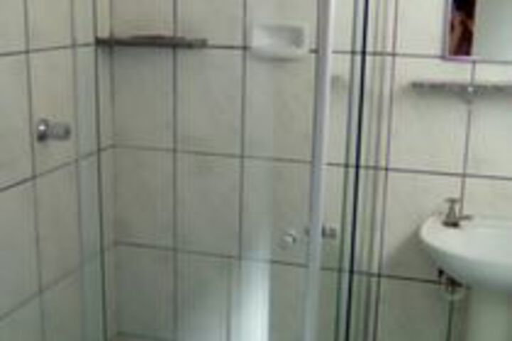 Room 2 of 34