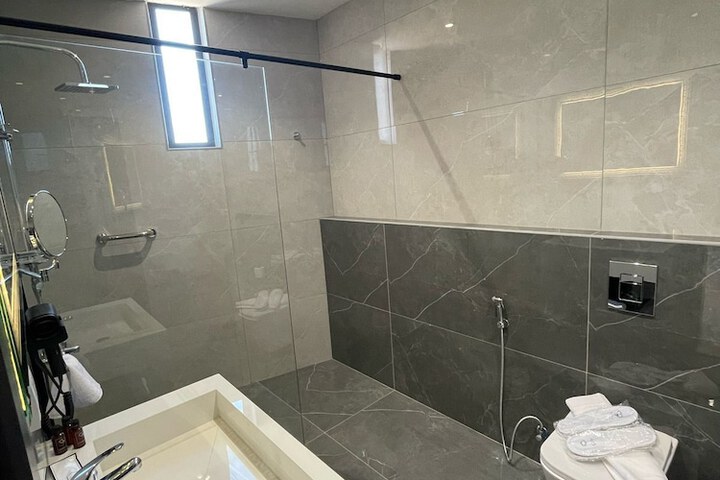 Room 40 of 50