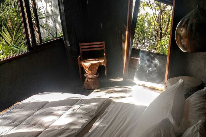 Room 15 of 87