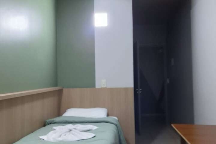 Room 21 of 36