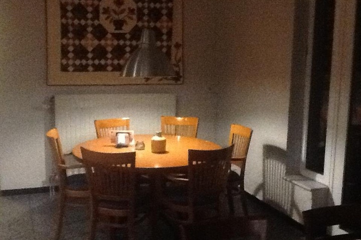 Room 3 of 16