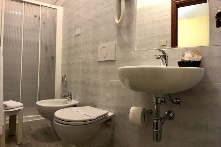 Room 30 of 30