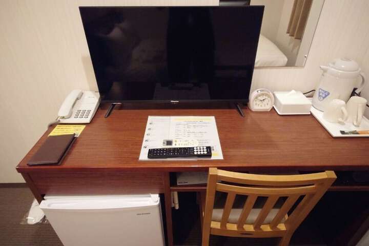 Room 9 of 39