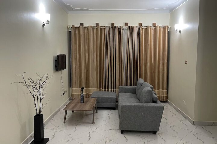 Room 14 of 34