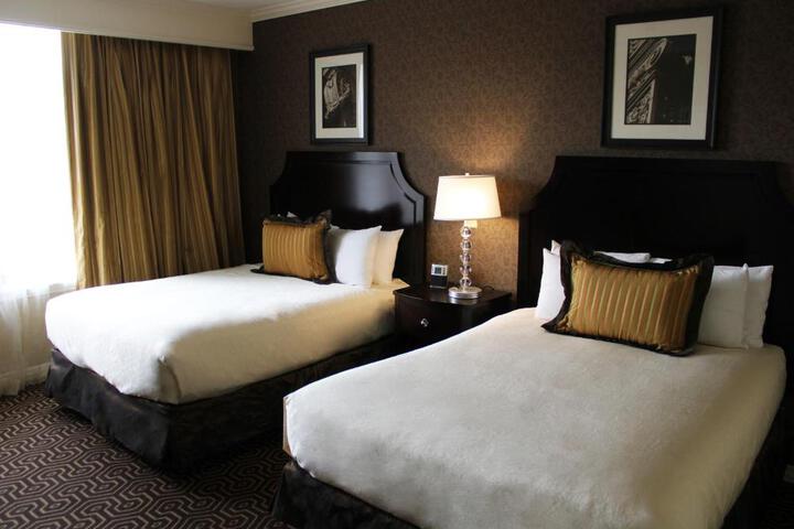 Executive 2 Queen Beds (6 of 6)