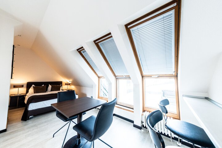 Room 52 of 105