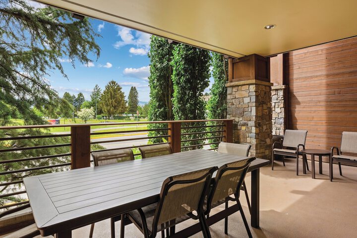 Terrace/Patio 25 of 60