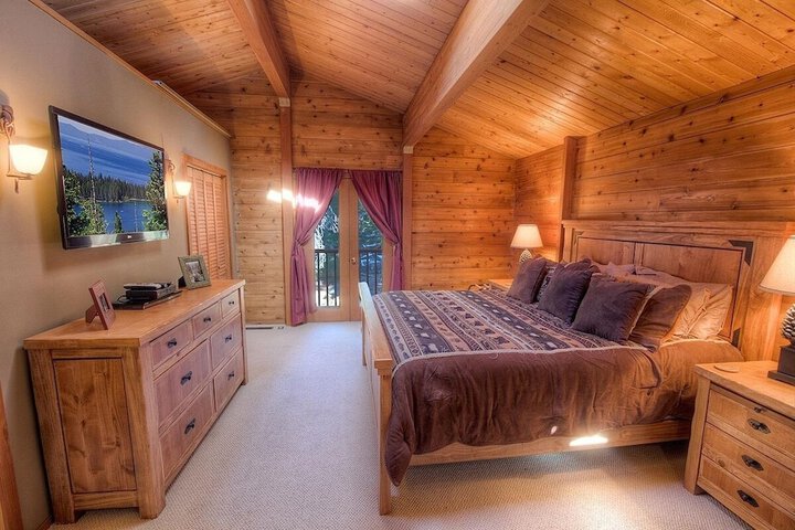 Room 8 of 50
