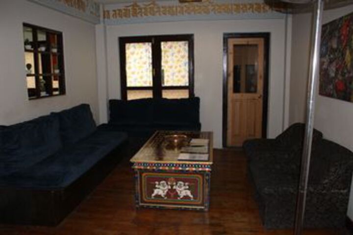 Room 30 of 49