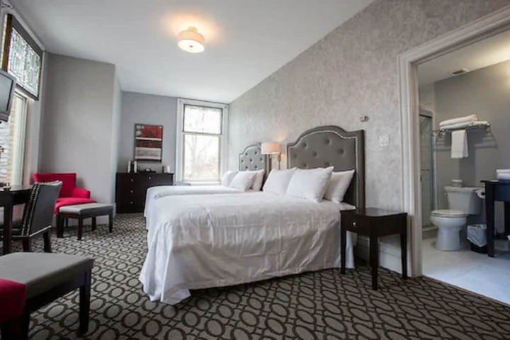 Room 10 of 75