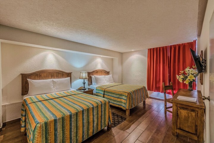 Room 10 of 43