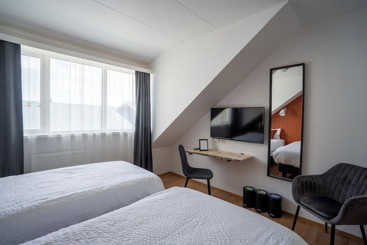 Room 40 of 123