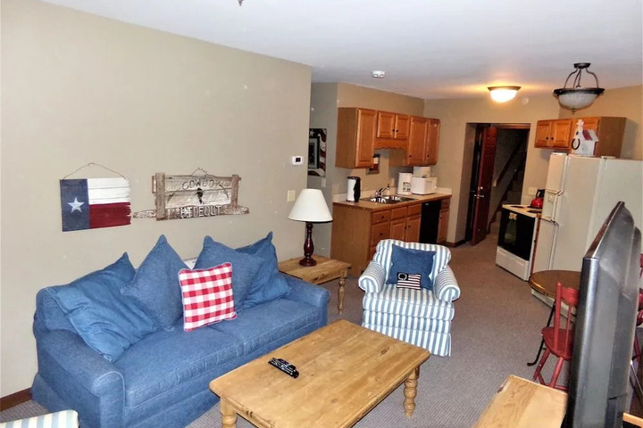 Room 4 of 20