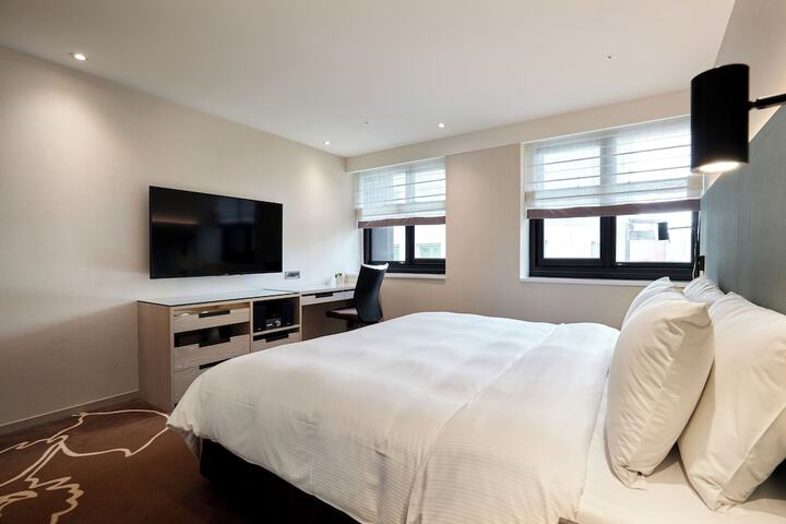 Room 50 of 121