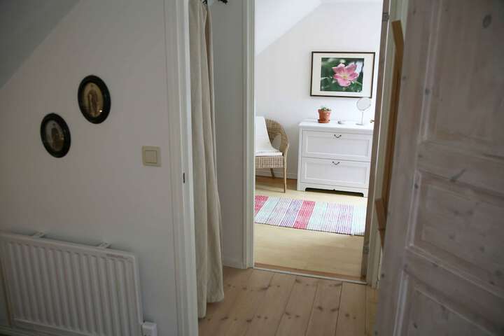Room 32 of 189
