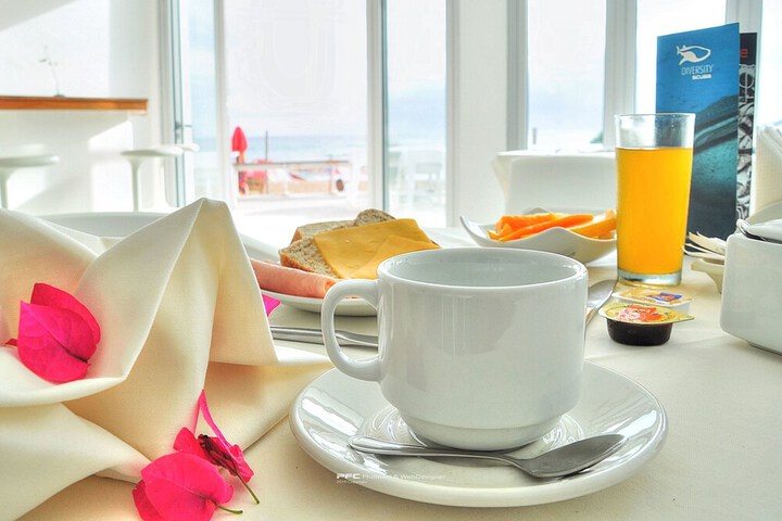 Breakfast/Coffee Service 18 of 26