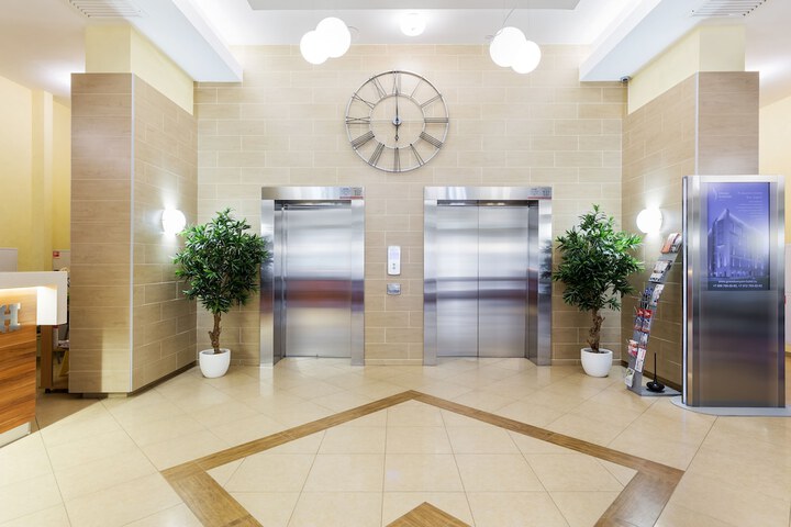 Hotel 2 of 84