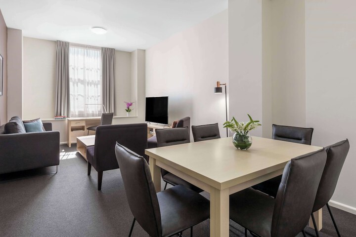 Room 63 of 190