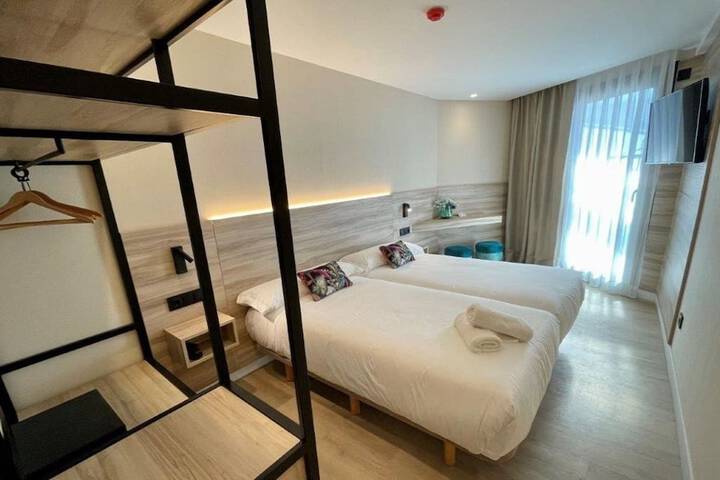 Room 14 of 51
