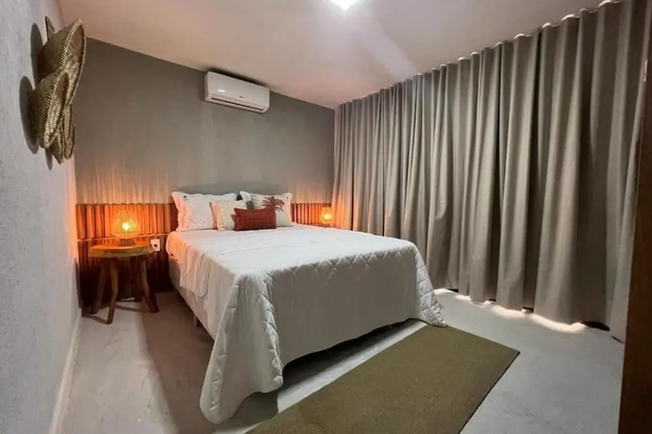 Room 2 of 13