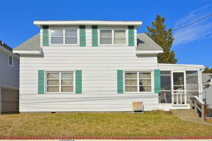Photo of Hickman St. 11 by Long & Foster