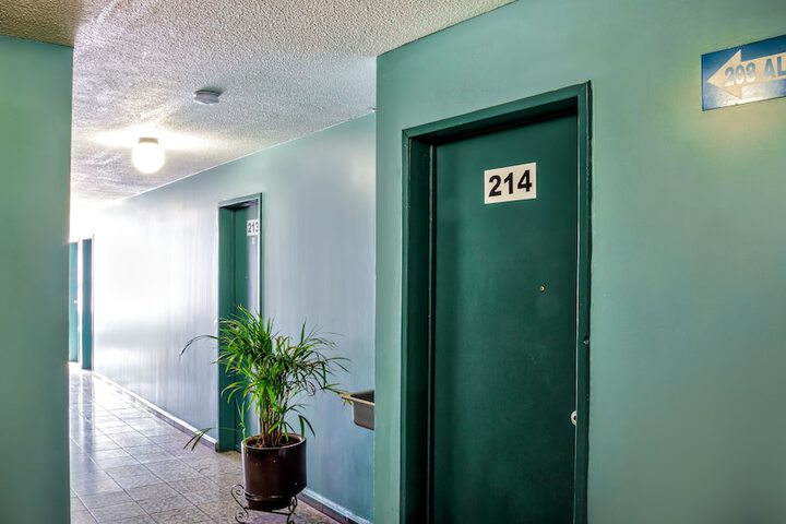 Ballroom/Hall 10 of 13