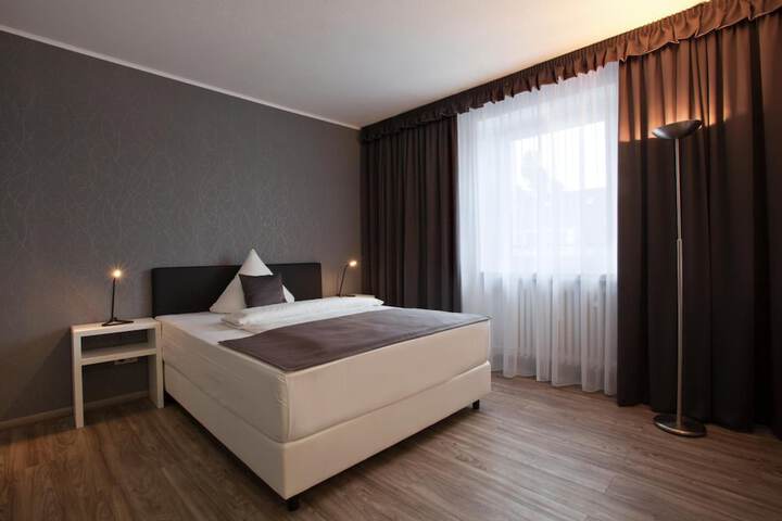 Room 9 of 50